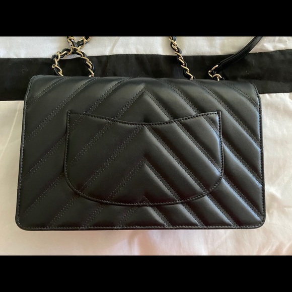 Chanel Chevron Flap Bag - Picture 3 of 7
